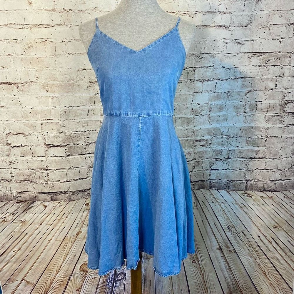 GAP Chambray Blue Denim Mini Dress Adjustable Straps Smocked Back Above Knee S
